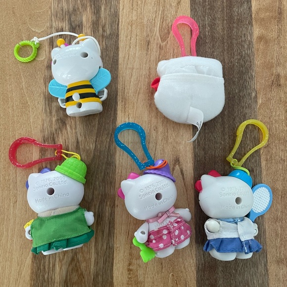 Set of 5 Hello Kitty Bag Charms - Picture 2 of 3